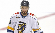 «Зачем вообще брали?!». Расставание российского защитника с «Барысом» получило оценку