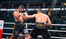 Казахстанского боксера со странной боевой стойкой назвали в США