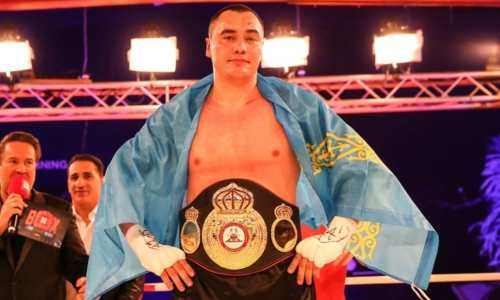 Непобежденный казахстанский супертяж нокаутировал американский «Танк» в бою за титул чемпиона WBA