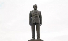 Памятник олимпийскому чемпиону Жаксылыку Ушкемпирову открыли в Нур-Султане. Фото