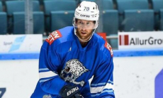 Новичок «Барыса» с опытом игры в НХЛ отправился с клубом на выездную серию