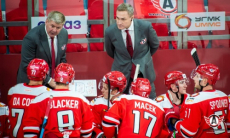 Победный ассист защитника сборной Казахстана позволил клубу КХЛ одержать четвертую победу подряд. Видео