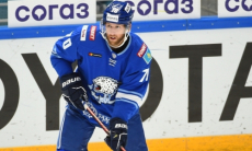 «Очень волнительная игра». Обладатель самого мощного броска в «Барысе» разобрал победу над «Автомобилистом» и нашел уникальный случай в клубе