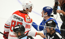 «Встреча „Барыса“ могла бы стать самой драматичной». Матч казахстанцев затмила более эпичная игра в КХЛ. Видео