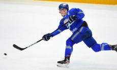 Защитник «Барыса» попал в ТОП-10 рейтинга самых сильных бросков в КХЛ. Видео