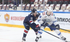 «Часто проходят в упорной борьбе». Важные эпизоды яркого матча «Барыса» в КХЛ оценило российское СМИ