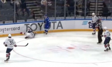 В России разобрали симуляцию форварда сборной Казахстана в матче КХЛ и вынесли вердикт