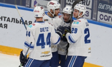 Хоккеисты «Барыса» и сборной Казахстана захватили ТОП-10 самых сильных бросков в КХЛ. Видео