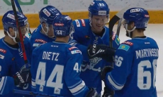 «Нам удается игра». Форвард «Барыса» объяснил, как дожать СКА в домашнем матче КХЛ