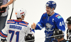 Капитан «Барыса» провел юбилейный матч в КХЛ