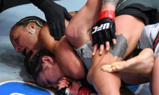 Тотальное избиение и жестокий финиш. Видео третьего боя казахстанки Марии Агаповой в UFC