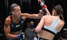 Казахстанка Агапова забрала приз за лучшее выступление вечера на турнире UFC