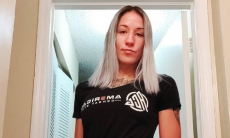 Мария Агапова показала свое фото в вечернем платье после яркой победы в UFC