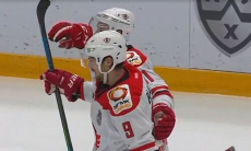 Ассистентский хет-трик хоккеиста сборной Казахстана помог клубу КХЛ отыграться и вырвать победу у «Салавата Юлаева»