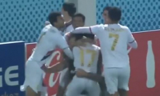 Узбекистанский клуб футболиста сборной Казахстана эпично вырвал ничью на последних секундах. Видео