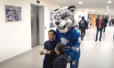 Появилось видео игры КХЛ «Барыс» — «Локомотив» в проекте «Вокруг матча»