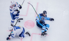 «Укротили неуступчивого Волка». В России рассмотрели яркий матч «Барыса» в КХЛ