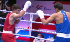 Видео «кровавого» боя, или Как Казахстан одержал пятую подряд победу на ЧМ-2021 по боксу