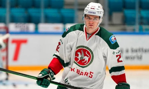Хоккеист сборной Казахстана забил в матче КХЛ и набрал очки в трех последних играх из четырех. Видео