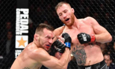 Видео полного боя Джастин Гэтжи — Майкл Чендлер с кровавой рубкой на UFC 268