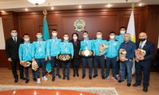 Государство наградило призовыми казахстанских боксеров за медали ЧМ-2021 по боксу