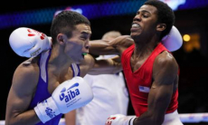 «AIBA все еще коррумпирована!». Чемпион мира ужаснулся судейству в финальном бою казахстанского боксера на ЧМ-2021