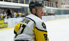 Бывший хоккеист двух казахстанских команд перешел в зарубежный клуб