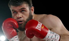 Казахстанский боксер из Golden Boy получил бой в андеркарде экс-чемпиона мира