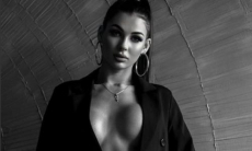 Красавица-волейболистка из Казахстана вышла на мороз в очень коротком платье. Фото