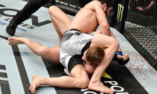 «Я был удивлен, этот парень опасен». Уроженец Казахстана из UFC оценил претензии Махачева на титульный бой