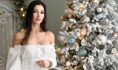 «Волшебная атмосфера». Казахстанская волейболистка создала новогоднее настроение соблазнительным фото