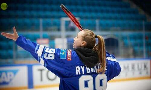 Первая ракетка Казахстана посетила тренировку «Барыса». Фото