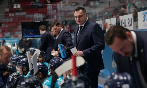 Команда бывшего тренера «Барыса» и сборной Казахстана победила со счетом 8:2 в КХЛ. Видео