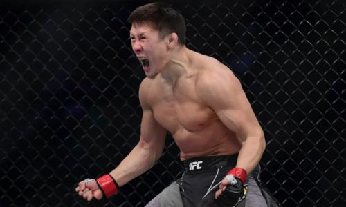 UFC анонсировал возвращение бойца из Казахстана. Видео