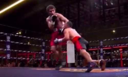 Узбекский боксер улетел в глухой нокаут перед боем за чемпионский титул WBC. Видео
