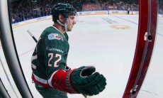 Игрок сборной Казахстана сделал результативную передачу в матче KHL World Games. Видео