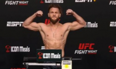 Уроженец Казахстана сделал вес перед боем на турнире UFC с участием Жумагулова. Видео