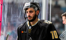 Клуб казахстанца в КХЛ отказался от нападающего после назначения экс-наставника «Сарыарки»