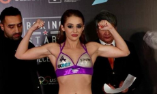 Горячая казахстанская боксерша вышла на взвешивание в сексуальном наряде и вызвала восторг. Фото