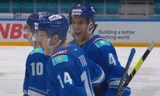 Хоккеисты «Барыса» сотворили шедевральную комбинацию в матче КХЛ. Видео