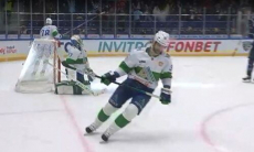 «Салават Юлаев» перед матчем с «Барысом» потерпел обидное поражение в КХЛ. Видео