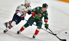 «В этом секрет, что мы на лидирующих позициях». Казахстанский хоккеист оценил свой яркий матч в КХЛ