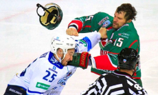 Дравшийся с Дамиром Рыспаевым форвард с 612 матчами в КХЛ неожиданно возобновил карьеру