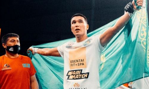 Чемпион Азии из Казахстана узнал соперника по следующему бою в профи после провала на ЧМ-2021