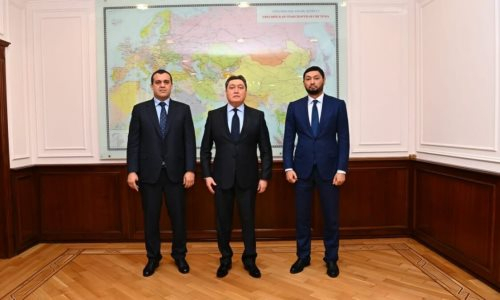 Премьер-министр РК обсудил развитие бокса в Казахстане с президентом AIBA