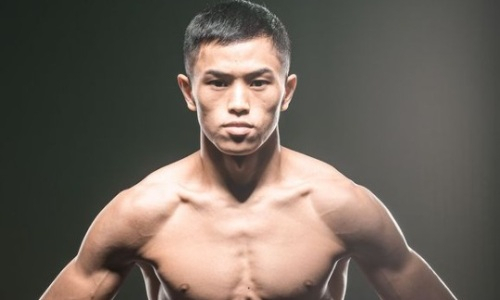 Казахстанский боксер рассказал о своем состоянии после тяжелого нокаута в историческом бою