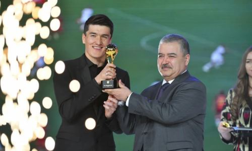 Бывший одноклубник Зайнутдинова признан лучшим футболистом Узбекистана