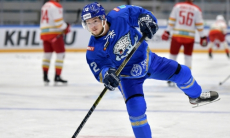 «В клубе ему и шанса не давали». Алексей Шевченко высказался об уходе казахстанского хоккеиста из «Барыса»