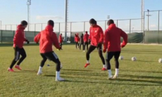 «Актобе» опубликовал видео предыгровой тренировки на УТС