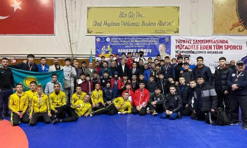 Более ста участников из разных стран собрал турнир в честь Кажымукана Мунайтпасова в Турции